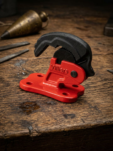 MV02 mountable pipe vise